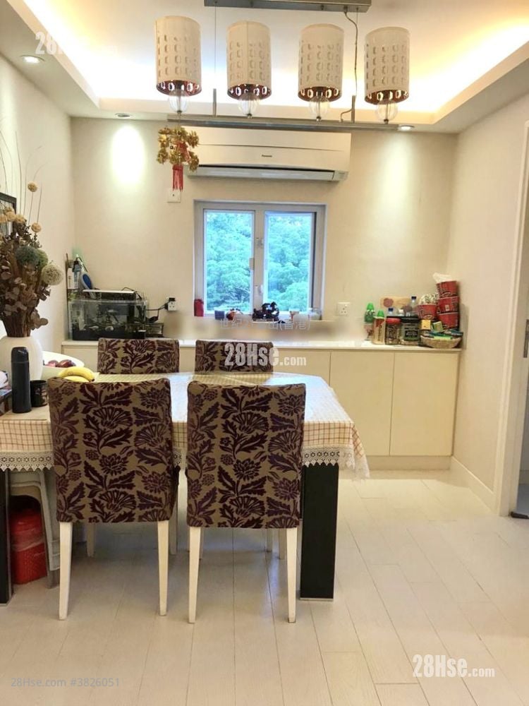 Ying Fuk Court Sell 3 Bedrooms , 1 Bathroom 645 ft²