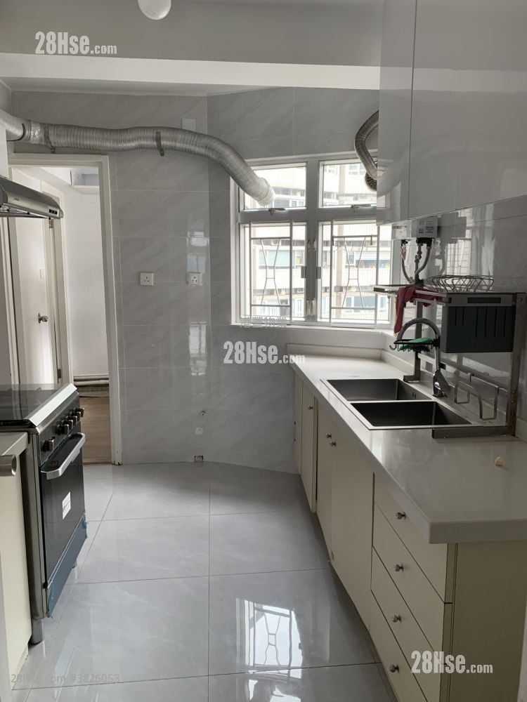 和富中心 租盘 3 房 , 2 浴室 1,308 平方尺