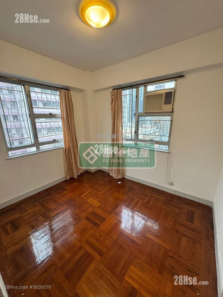 Cheong Ming Building Sell 2 Bedrooms , 1 Bathroom 455 ft²