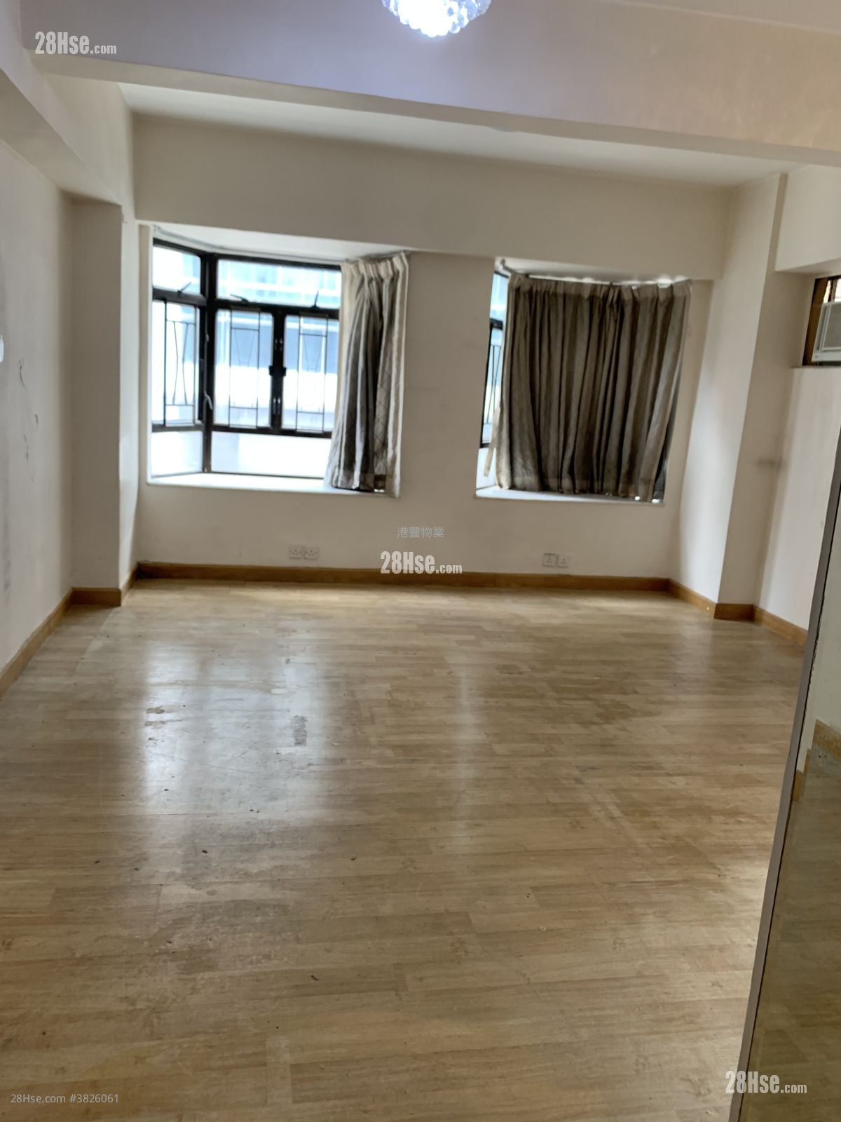 新达大厦 售盘 1 浴室 327 平方尺