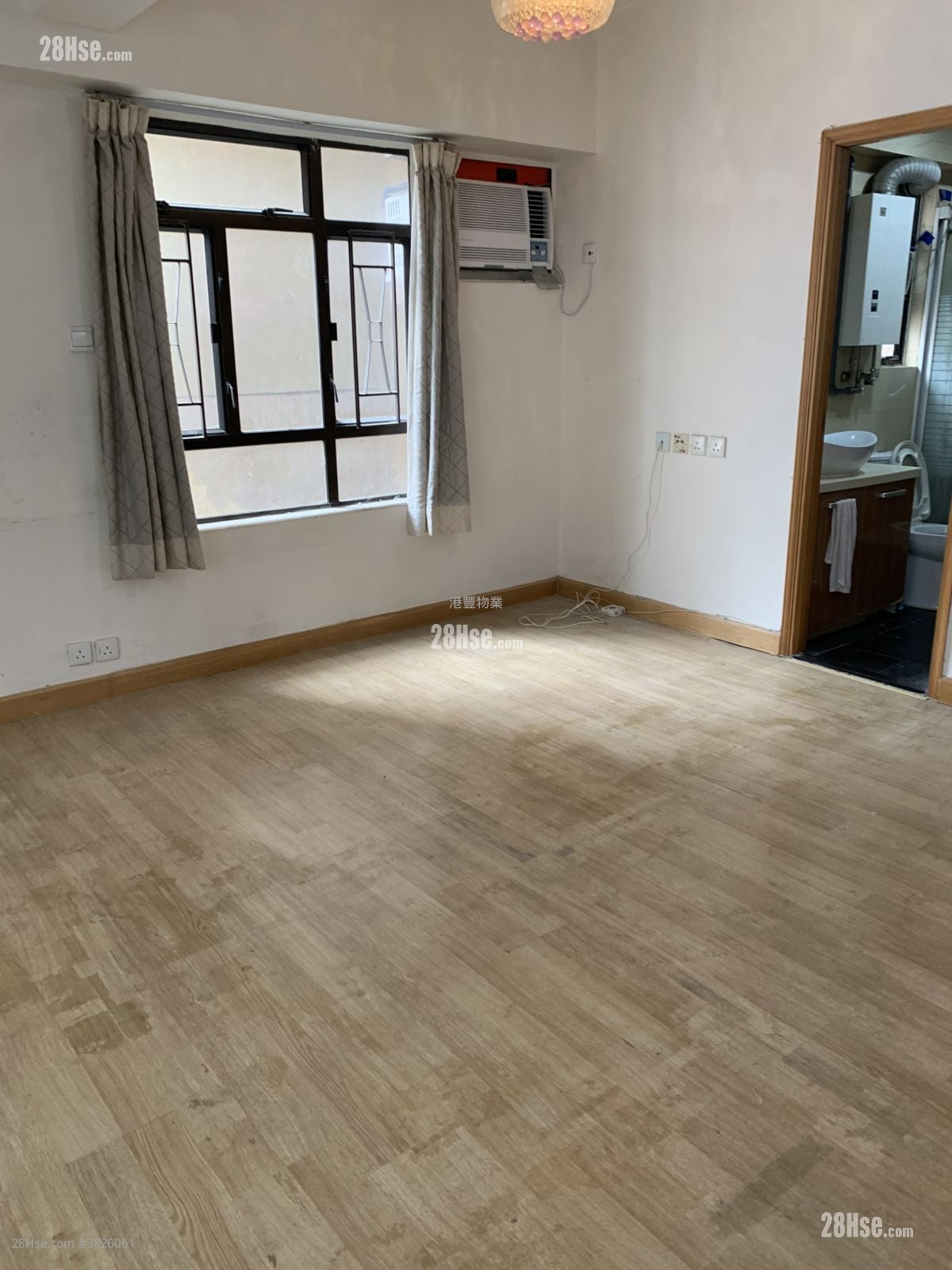 新达大厦 售盘 1 浴室 327 平方尺