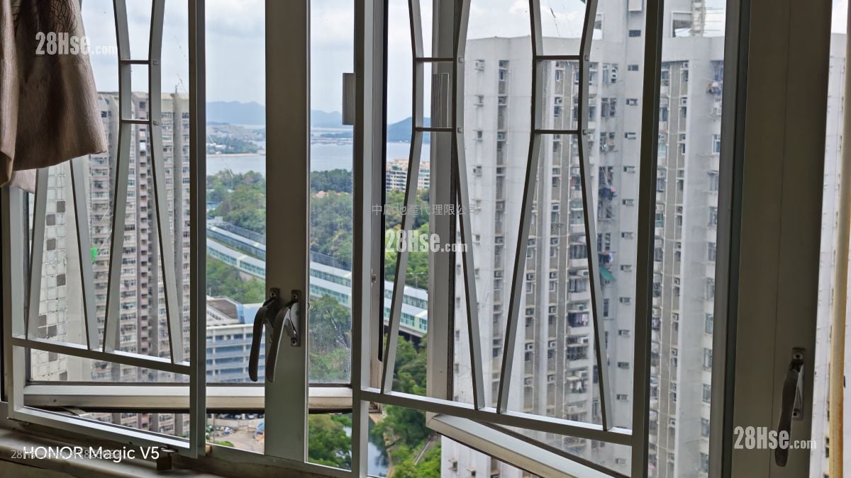 Tak Nga Court Sell 2 Bedrooms , 1 Bathroom