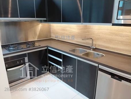 高云台 售盘 2 房 , 2 浴室 763 平方尺