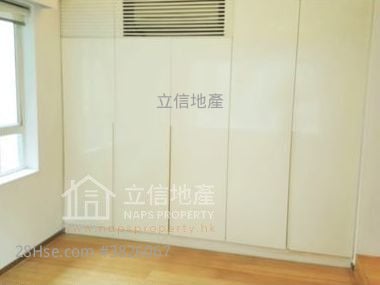 高云台 售盘 2 房 , 2 浴室 763 平方尺