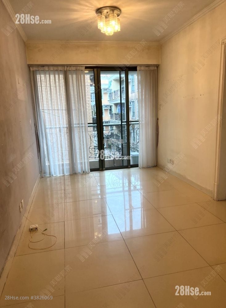 Imperial Villas Sell 2 Bedrooms , 1 Bathroom 467 ft²