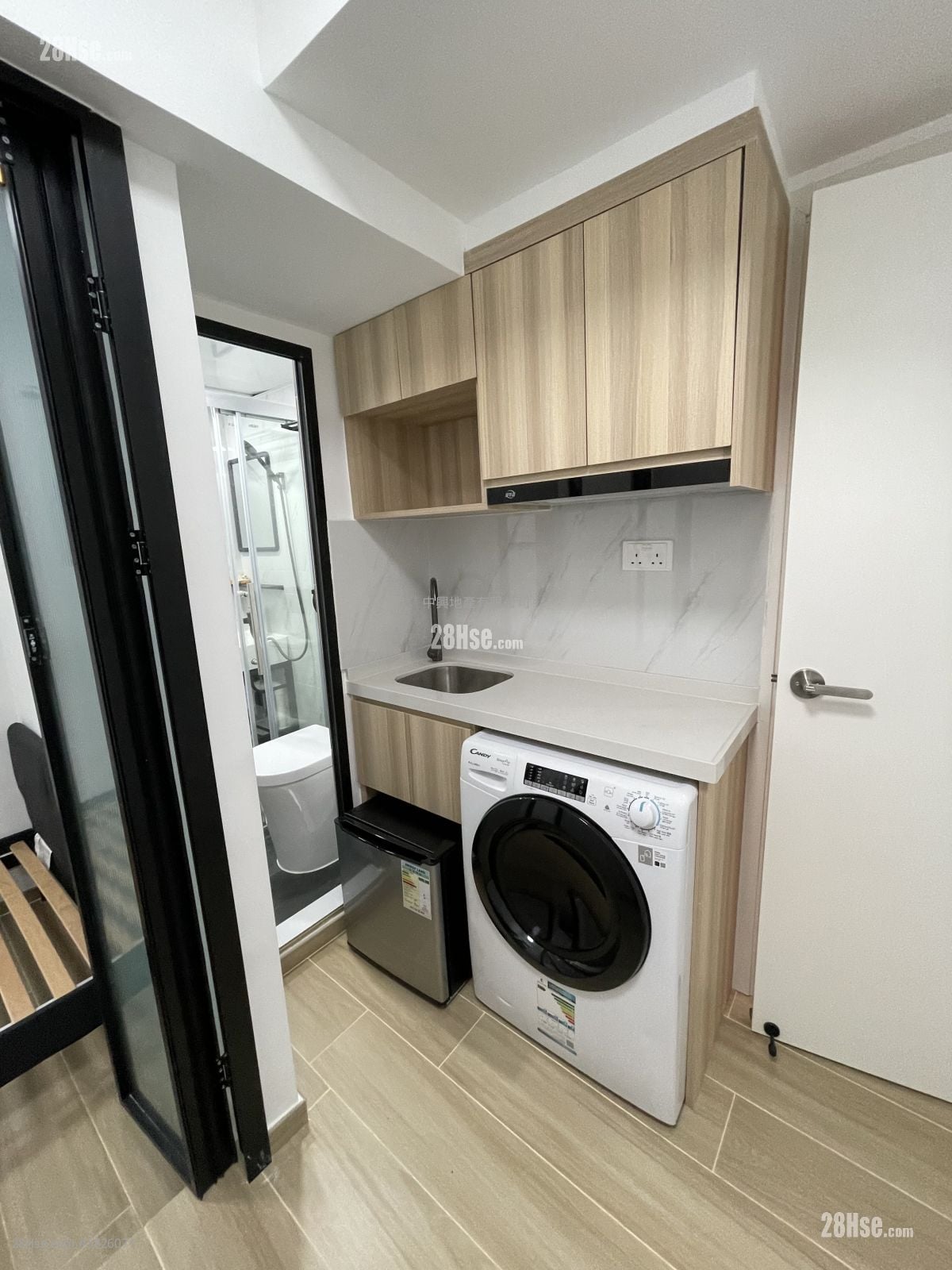 New Lucky House Rental 1 Bedroom , 1 Bathroom 150 ft²