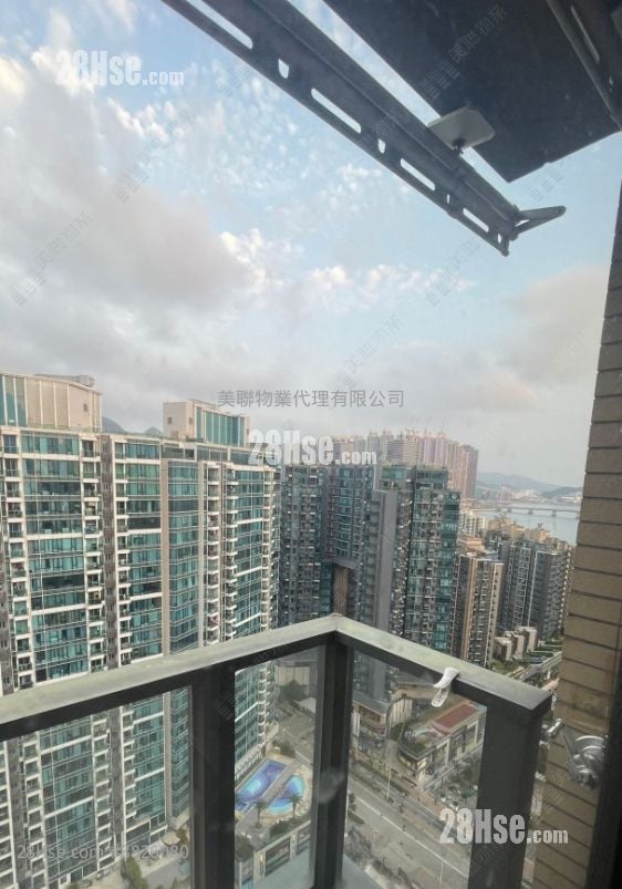 The Wings Rental 3 Bedrooms , 2 Bathrooms 673 ft²