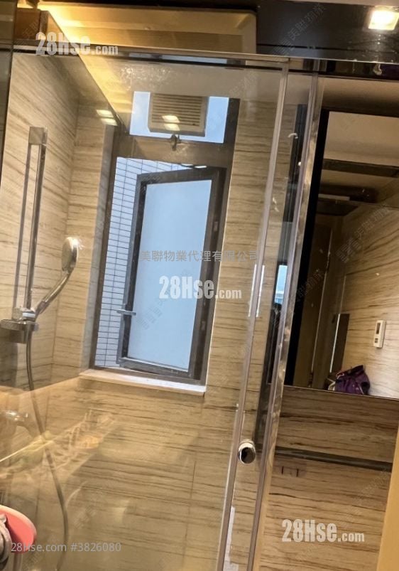 The Wings Rental 3 Bedrooms , 2 Bathrooms 673 ft²