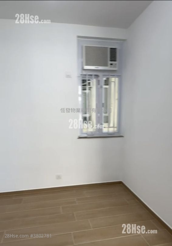 Wai King Building Sell 2 Bedrooms , 1 Bathroom 410 ft²