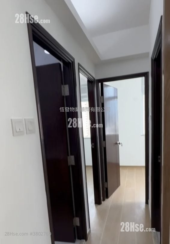 Wang Kwong Building Sell 2 Bedrooms , 1 Bathroom 391 ft²