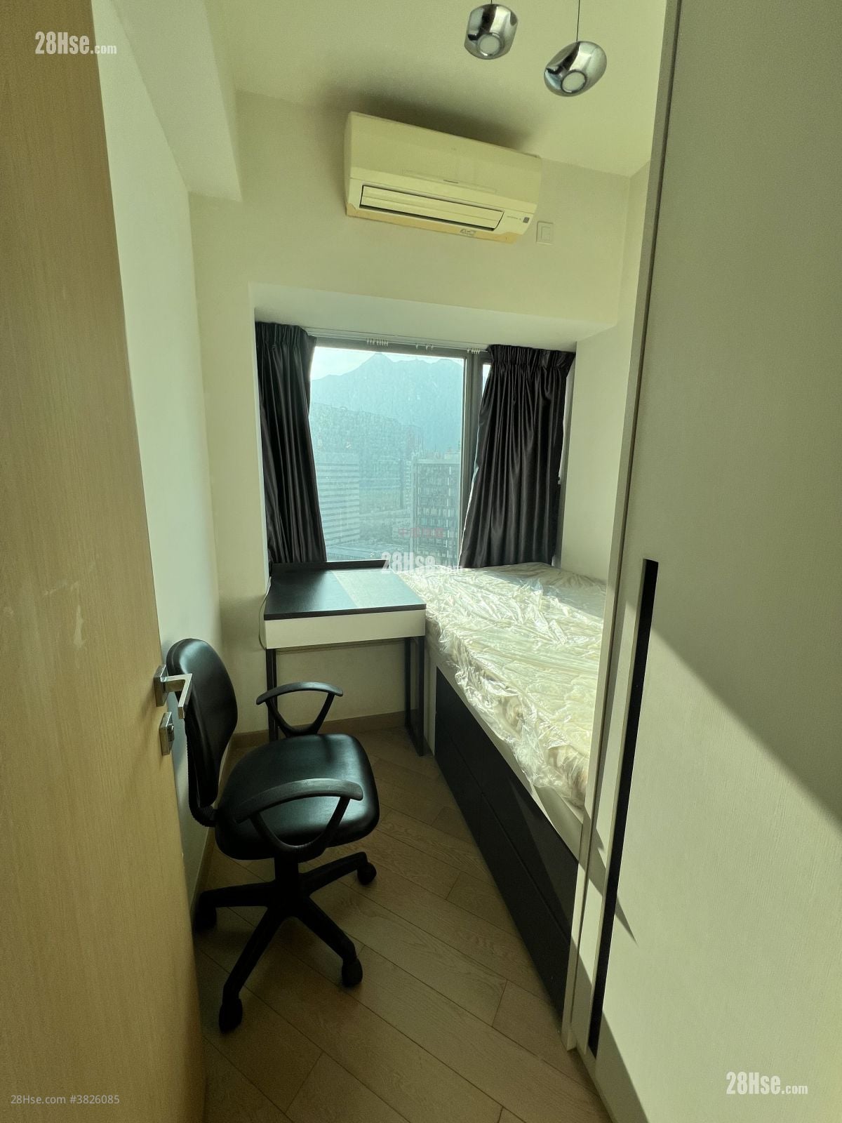 Century Gateway Sell 2 Bedrooms 473 ft²