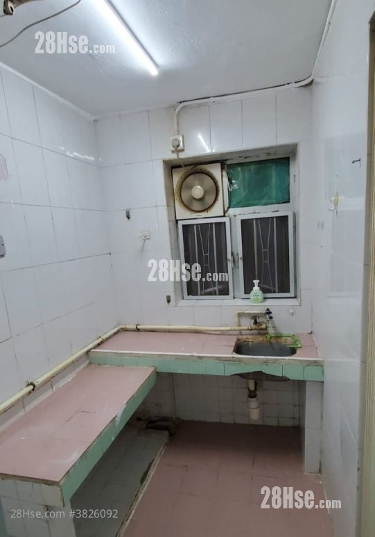 厨房: 屏山 租盘 2 房 , 1 浴室 420 平方尺