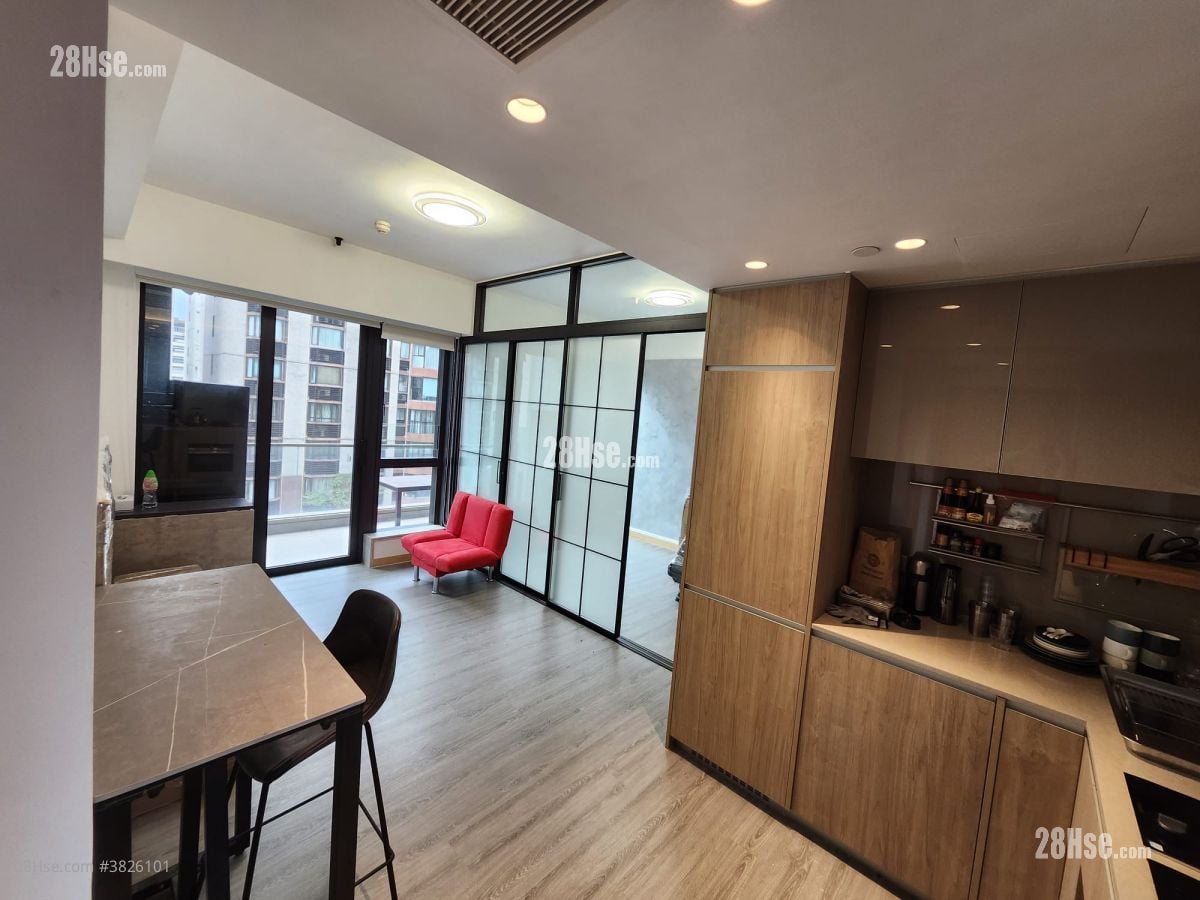 廳: 瀚名 售盤 1 房 , 1 浴室 387 平方呎