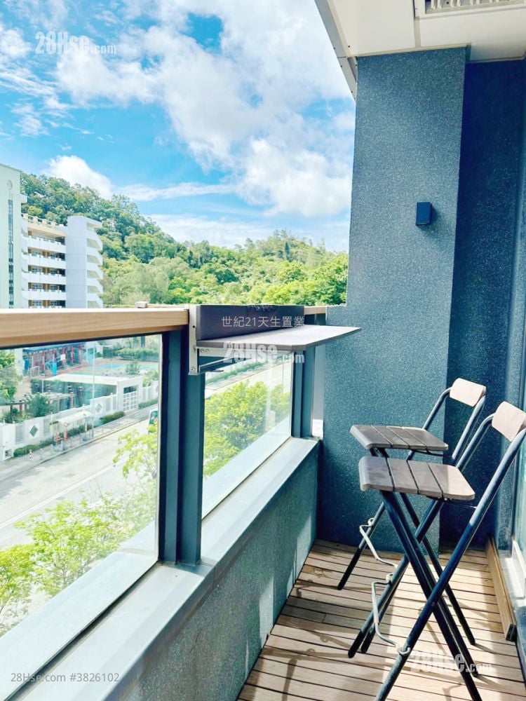 Oma Oma Sell 318 ft²