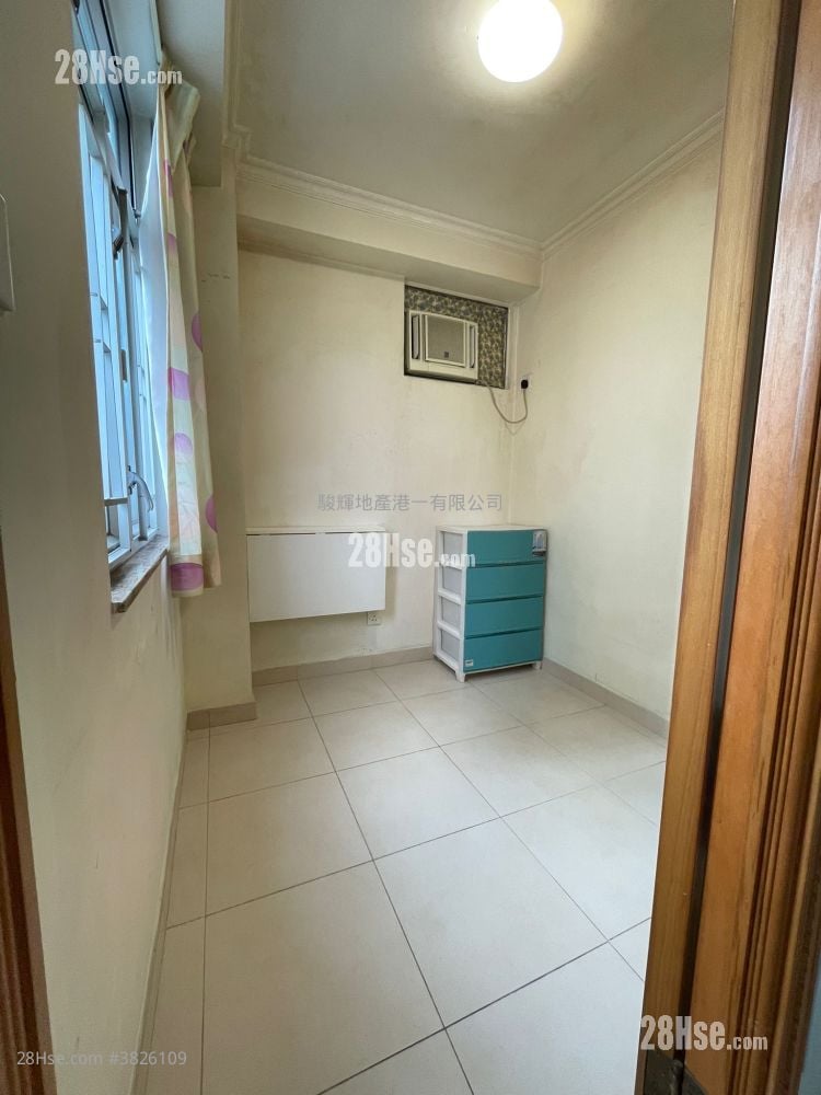 颂贤花园 租盘 2 房 , 1 浴室 390 平方尺