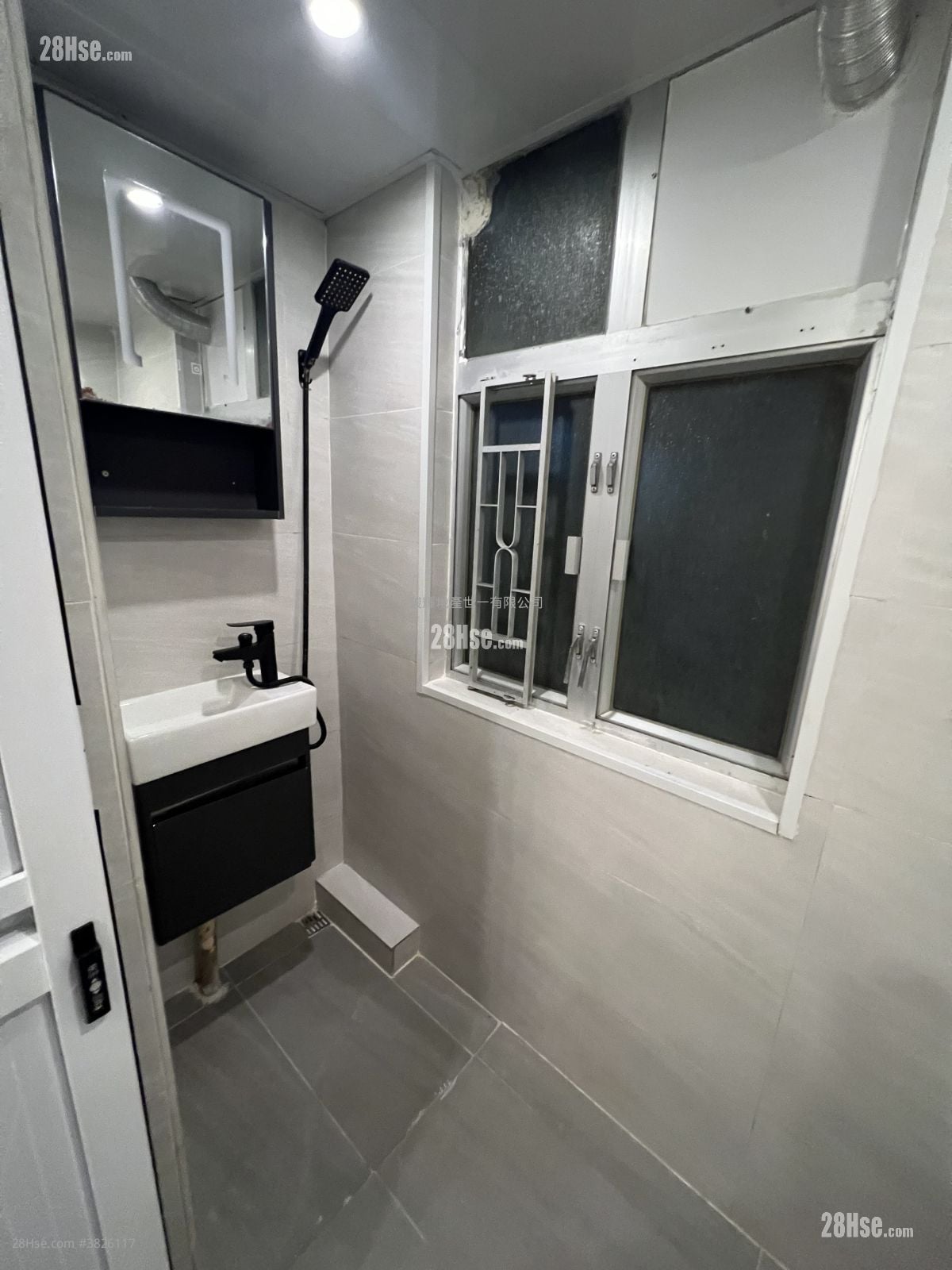 美轮大厦 租盘 2 房 , 1 浴室 300 平方尺