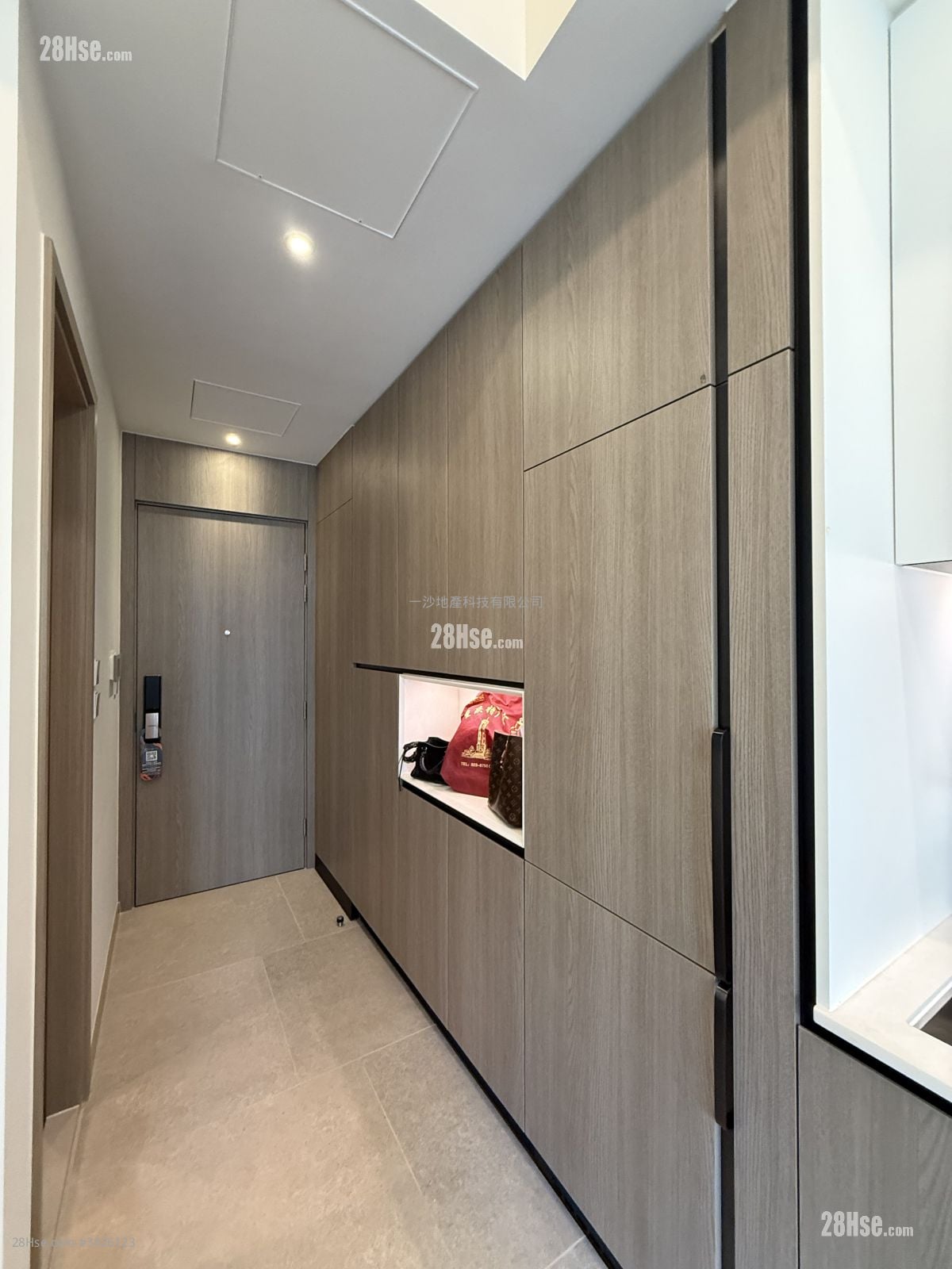 Kennedy 38 租盤 開放式間隔 , 1 浴室 262 平方呎