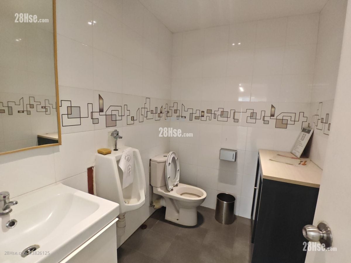 合兴工业大厦 租盘 5+ 房 , 2 厕所 3,100 平方尺