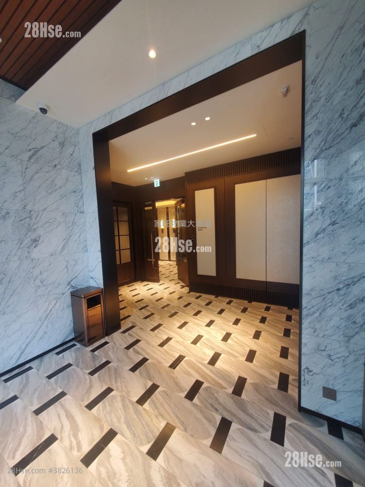 Topside Residence Rental 3 Bedrooms , 1 Bathroom 545 ft²