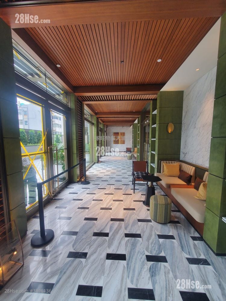 Topside Residence Rental 3 Bedrooms , 1 Bathroom 545 ft²