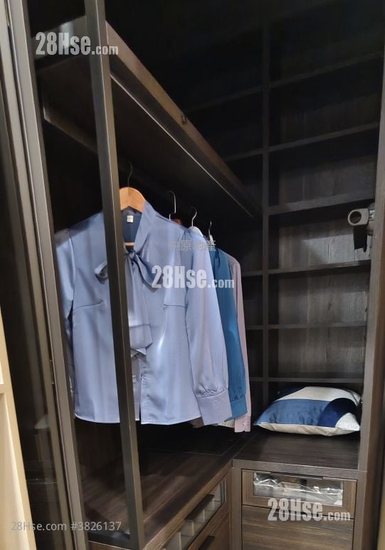 The Henley Rental 1 Bedroom , 1 Bathroom 380 ft²