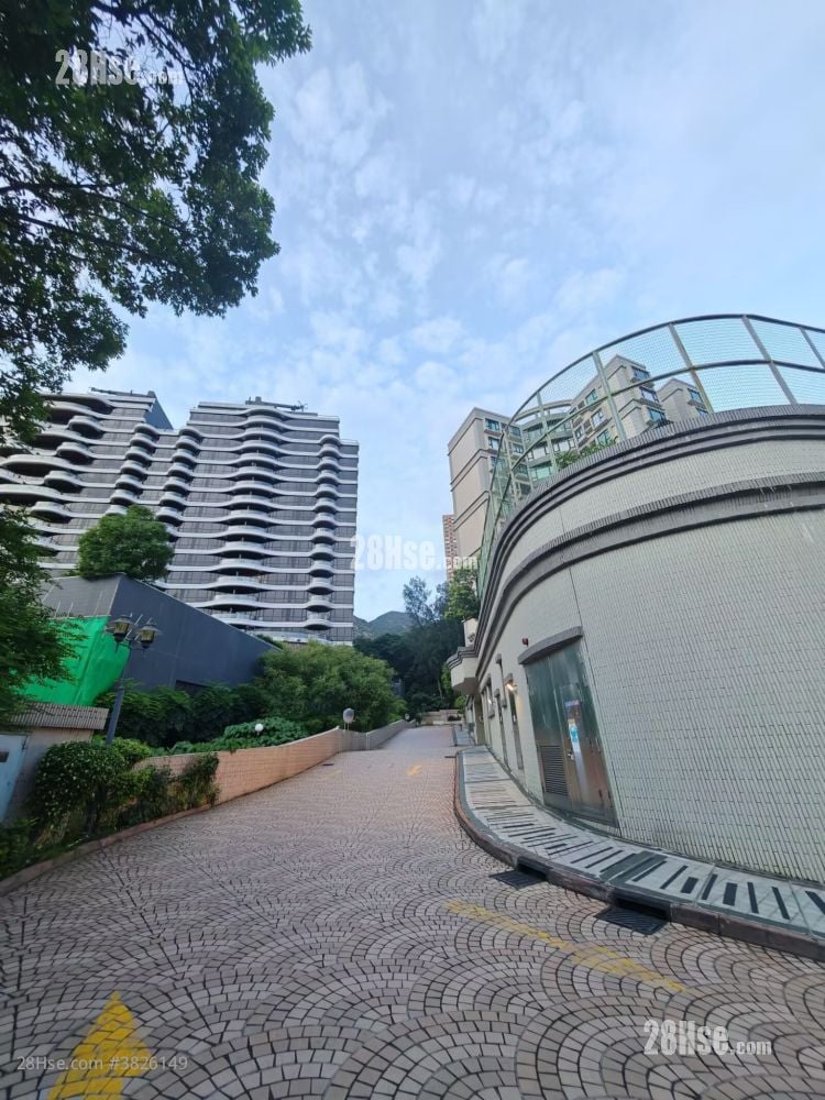 Verdant Villa Sell 2 Bedrooms , 2 Bathrooms 825 ft²