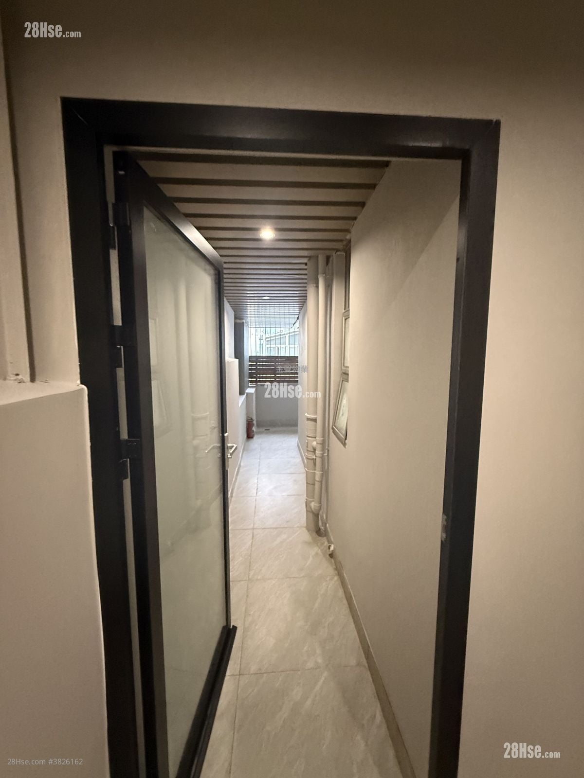 高好樓 租盤 開放式間隔 , 1 浴室 300 平方呎