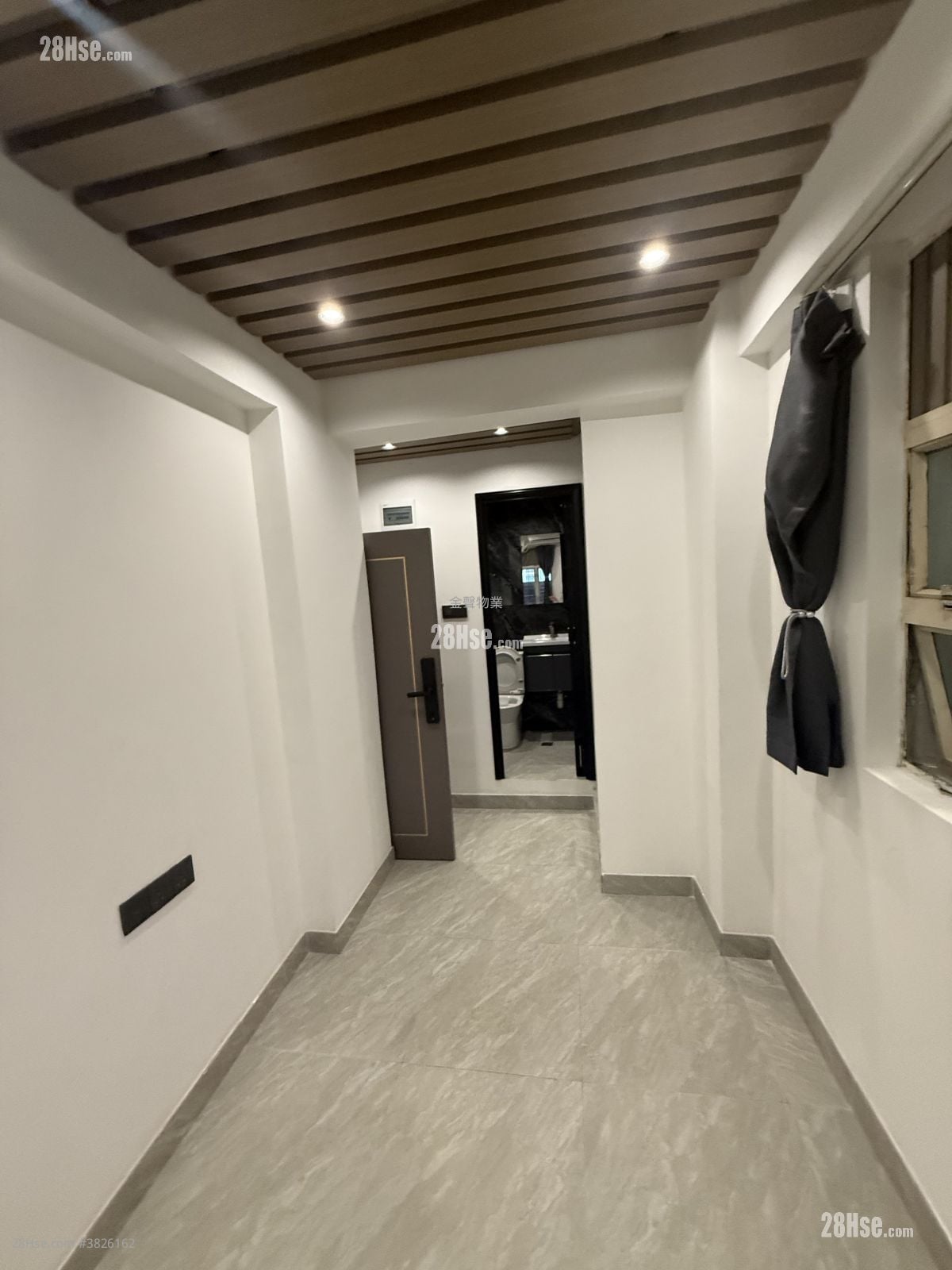 高好樓 租盤 開放式間隔 , 1 浴室 300 平方呎