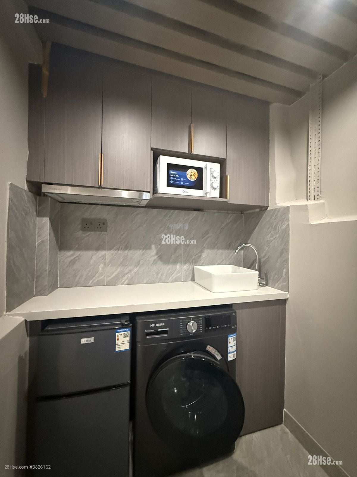 高好樓 租盤 開放式間隔 , 1 浴室 300 平方呎