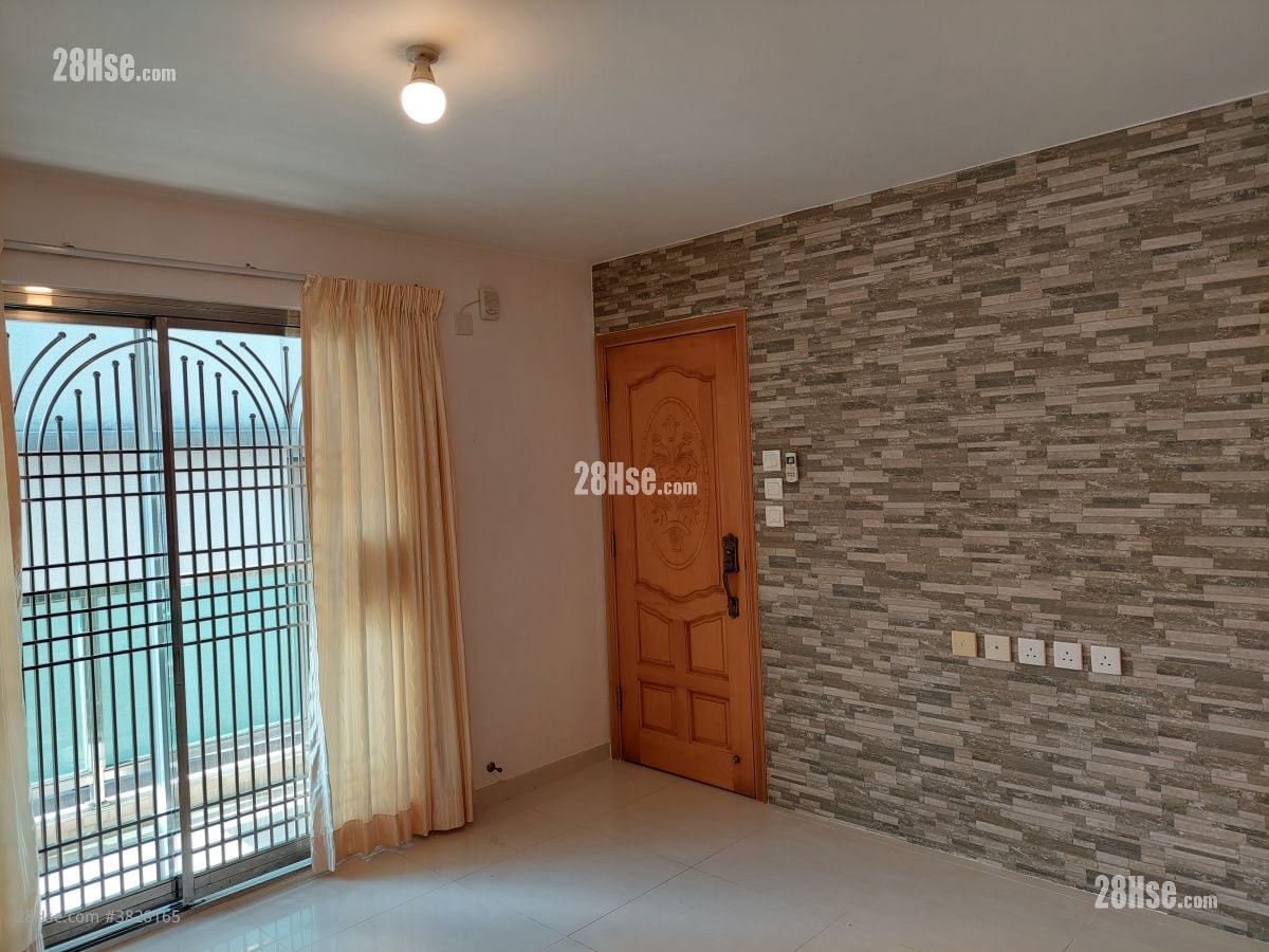 村屋 租盤 2 房 , 1 浴室 700 平方呎