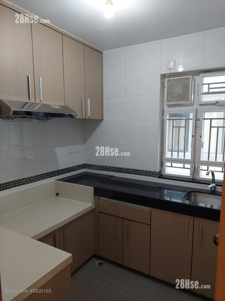 村屋 租盤 2 房 , 1 浴室 700 平方呎