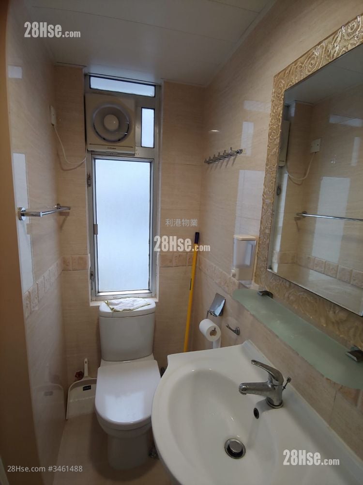Wai Sun Building Rental Studio , 1 Bathroom 256 ft²