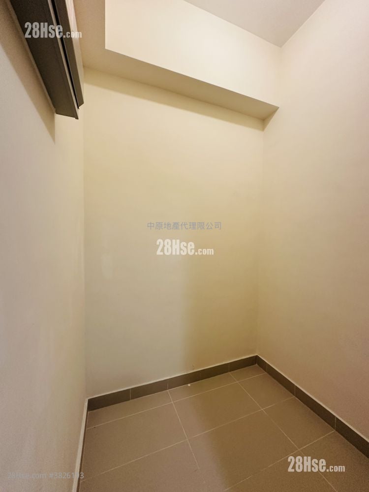 其它: 星凱堤岸 售盤 2 房 , 1 浴室 552 平方呎