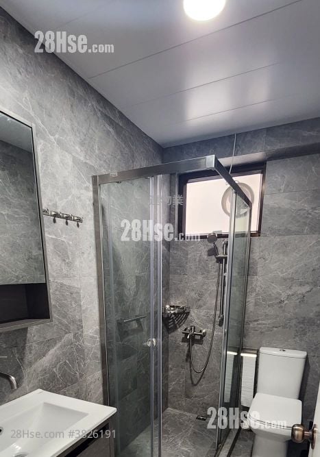 薄扶林花园 租盘 3 房 , 1 浴室 702 平方尺