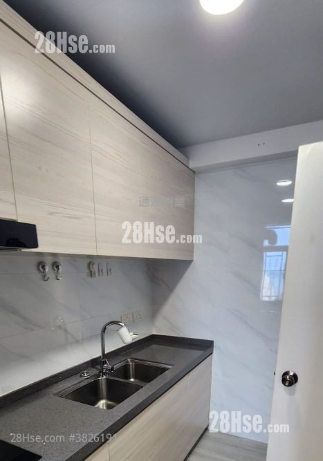 薄扶林花园 租盘 3 房 , 1 浴室 702 平方尺