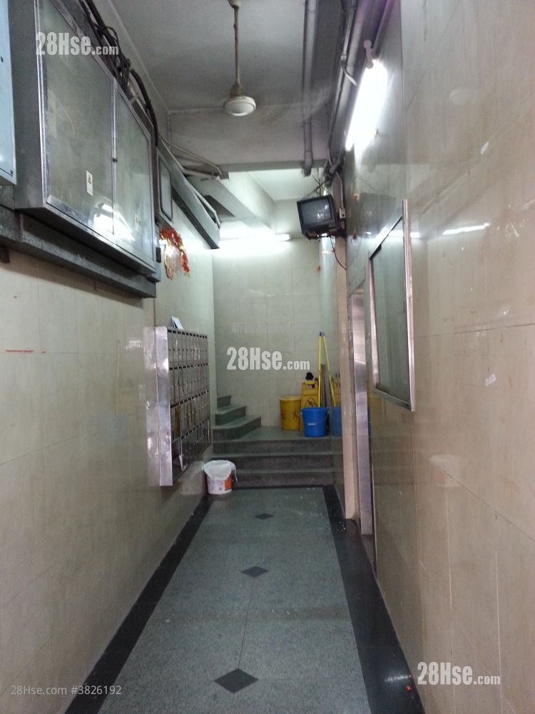 白花大廈 租盤 2 房 , 1 浴室 250 平方呎