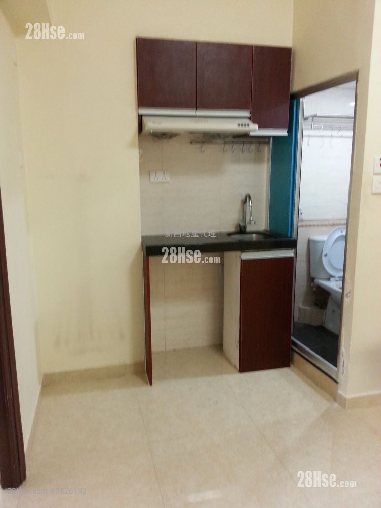 白花大廈 租盤 2 房 , 1 浴室 250 平方呎