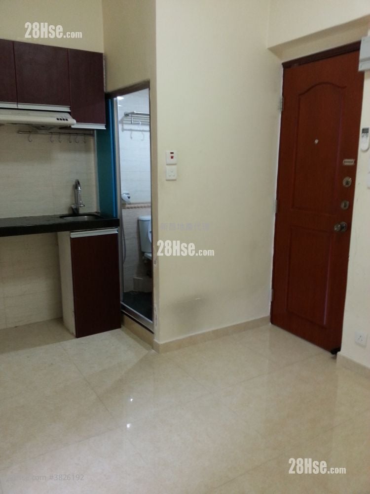 白花大廈 租盤 2 房 , 1 浴室 250 平方呎