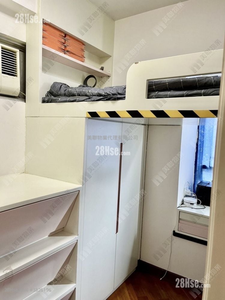 Summit Terrace Sell 3 Bedrooms 532 ft²