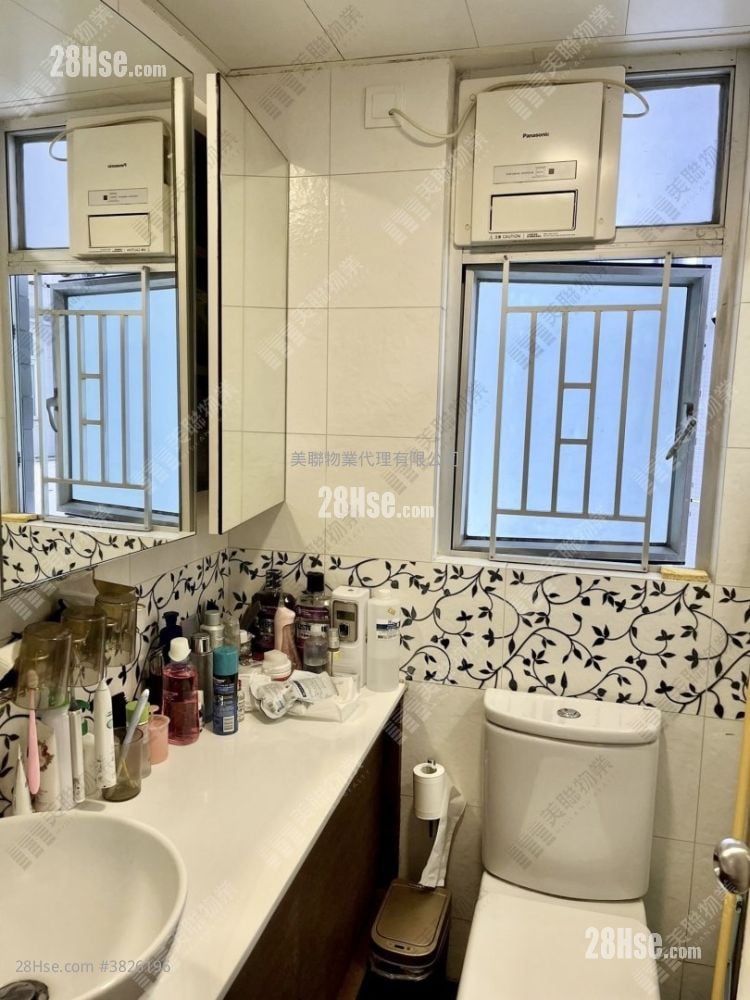 Summit Terrace Sell 3 Bedrooms 532 ft²