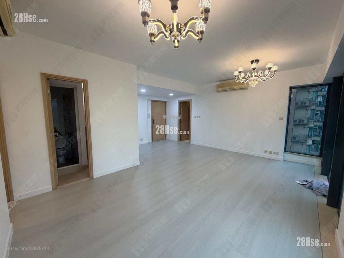 Yoho Midtown Sell 3 Bedrooms , 3 Bathrooms 915 ft²