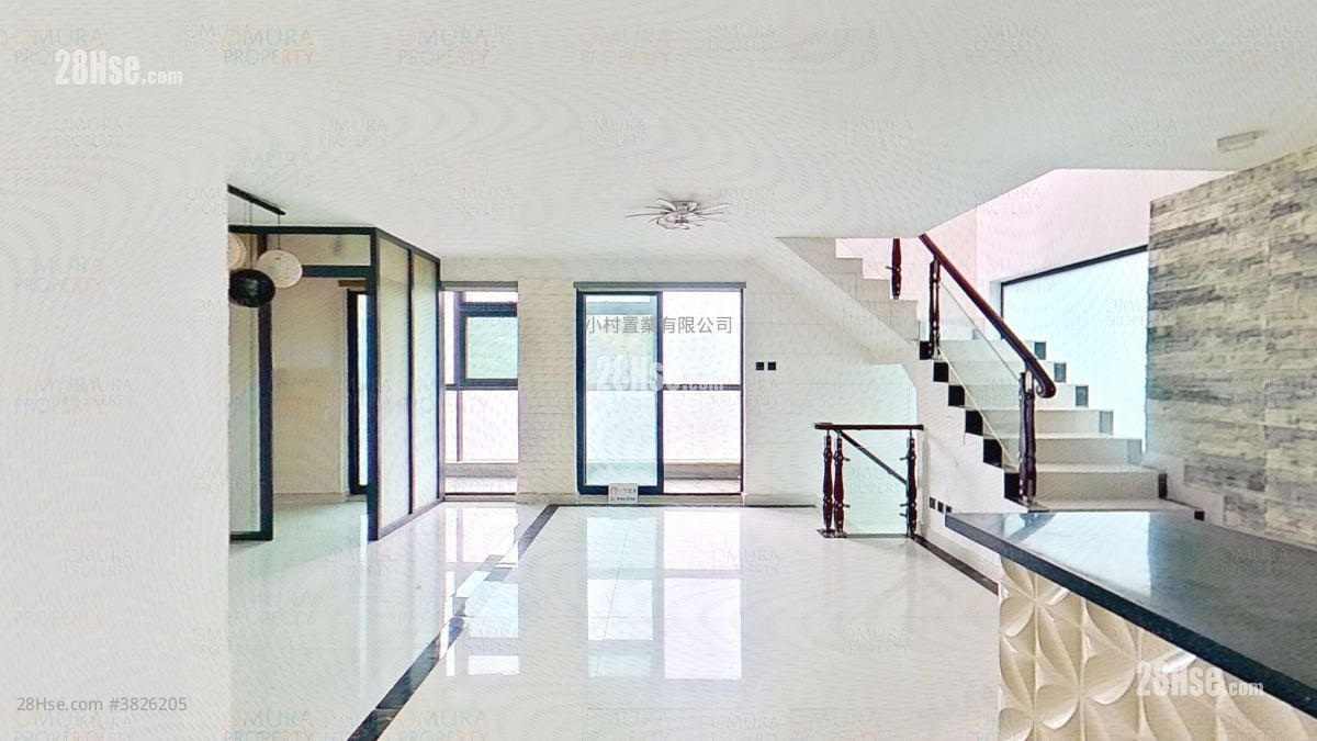 廳: 巒山壹號 售盤 2 房 , 1 浴室 650 平方呎