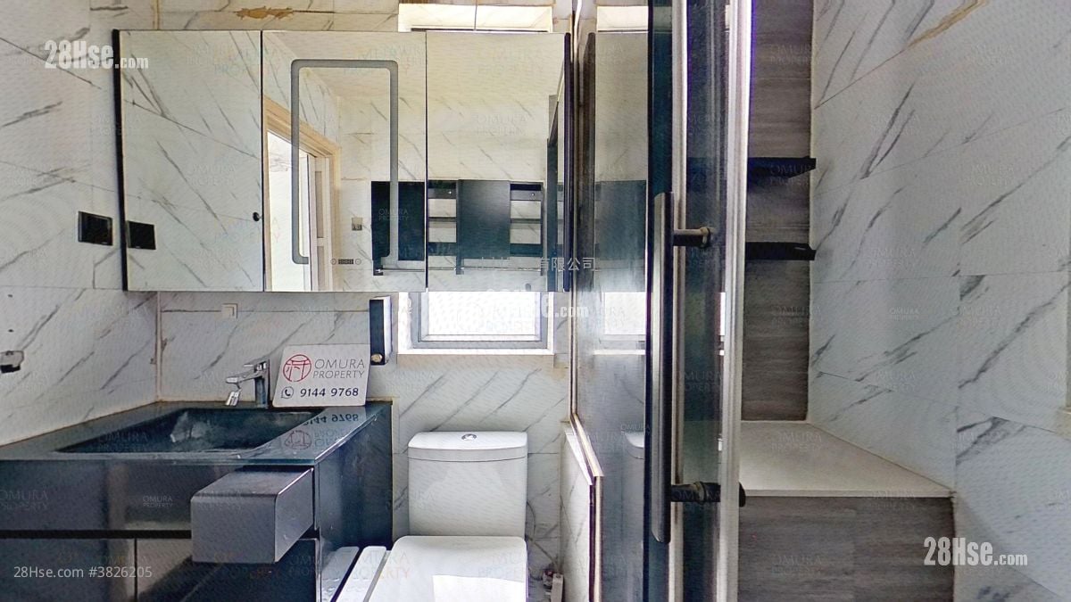 浴室: 巒山壹號 售盤 2 房 , 1 浴室 650 平方呎