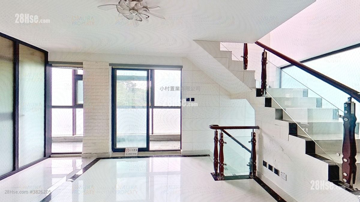 廳: 巒山壹號 售盤 2 房 , 1 浴室 650 平方呎