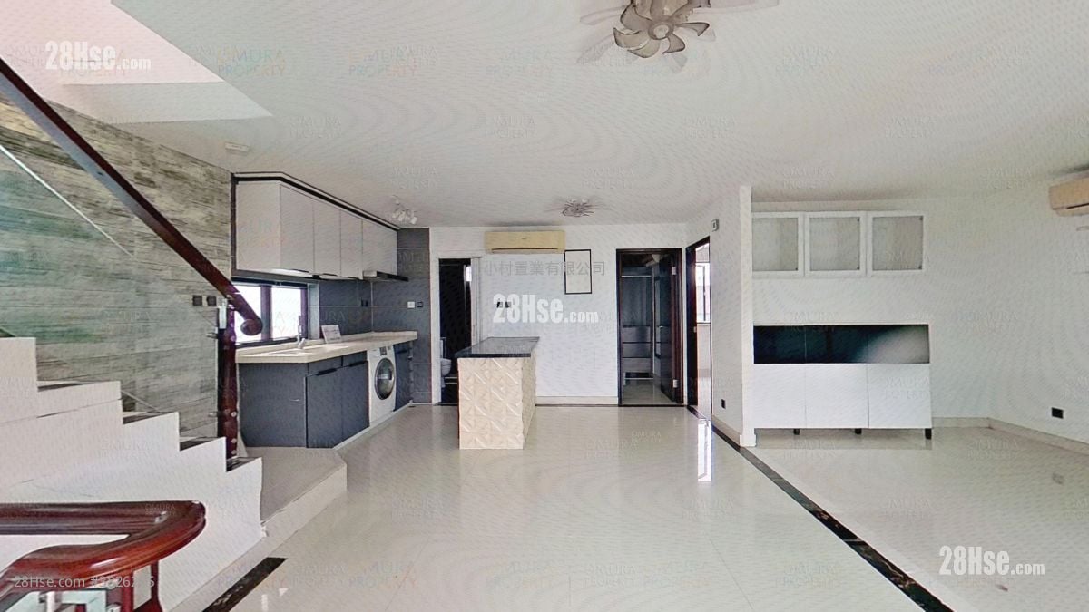 廳: 巒山壹號 售盤 2 房 , 1 浴室 650 平方呎