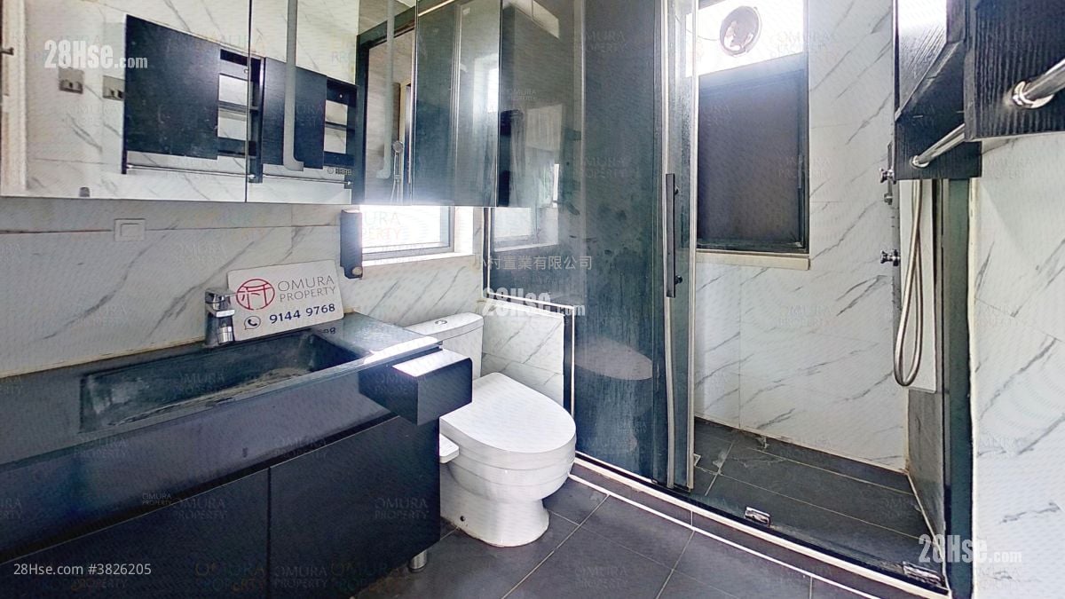 浴室: 巒山壹號 售盤 2 房 , 1 浴室 650 平方呎