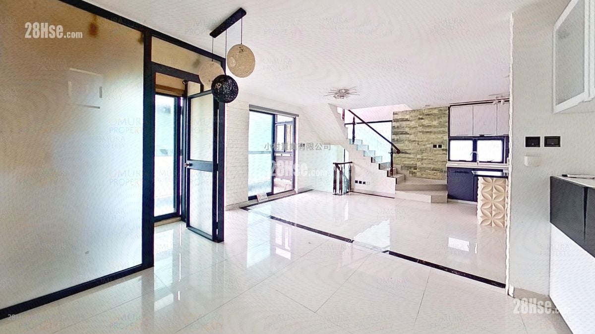 廳: 巒山壹號 售盤 2 房 , 1 浴室 650 平方呎