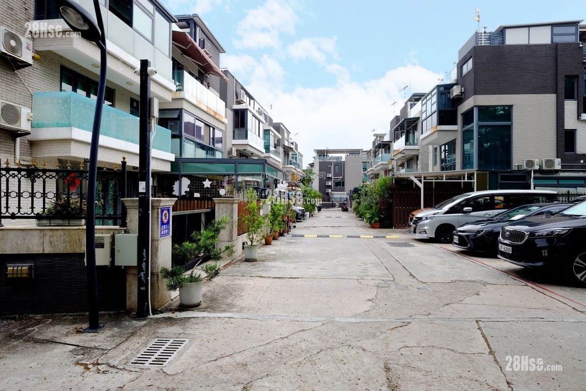 其它: 巒山壹號 售盤 2 房 , 1 浴室 650 平方呎