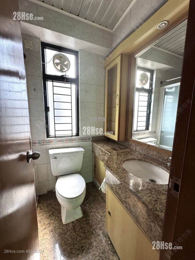 瑋珊園 售盤 3 房 , 2 浴室 808 平方呎