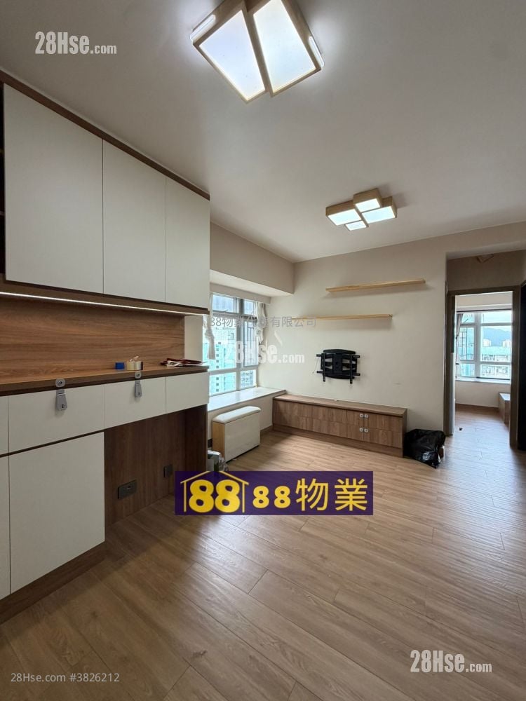 Flora Plaza Rental 2 Bedrooms , 1 Bathroom 392 ft²